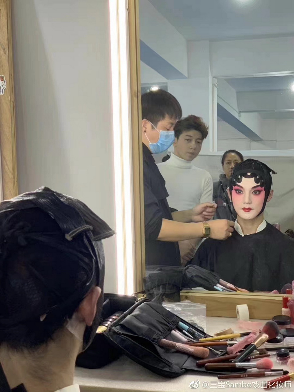 Working photo of Sanbao and Yinzheng