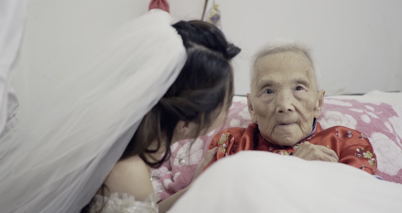 Stills of "The Night Sunny in the World"