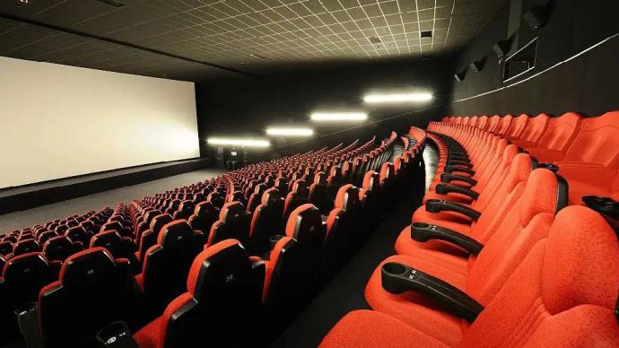 On the first day of May 1st, the pre-sale is only 30,000! Many movies have been withdrawn, and there are only 7 left
