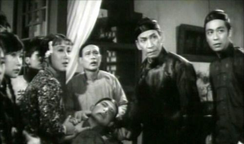 Stills of "Once Upon a Time" in the early years. From right: Zeng Jiang, Guan Dexing, watermelon planer. The little apprentice of Ling Yunjie played by Zeng Jiang arrived in the version of Tsui Hark and became Ling Yunkai