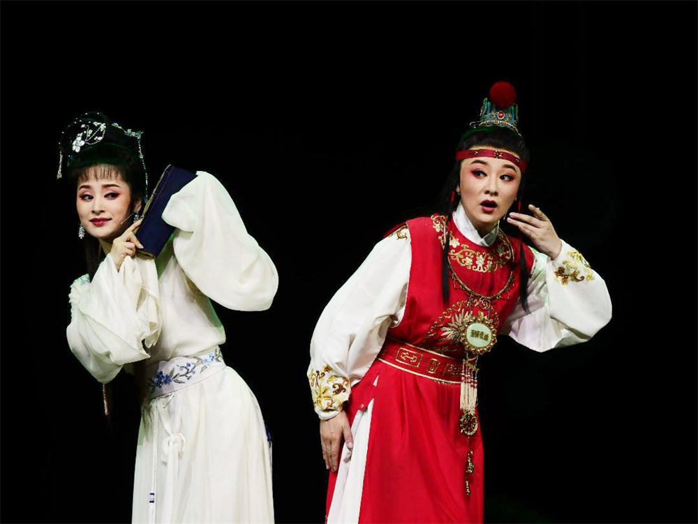 "Dream of Red Mansions" stills