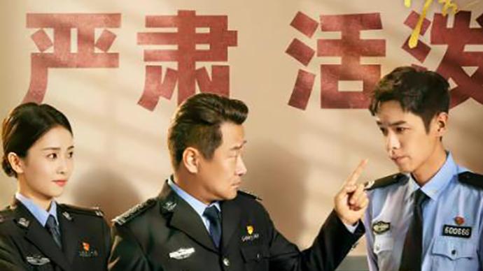 "Police Honor" hits the air, director Ding Hei: "Fireworks" come from real life