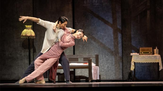 The reopening of the Shanghai Theater is imminent, and the rallying call for "Eternal Waves" and others sounded