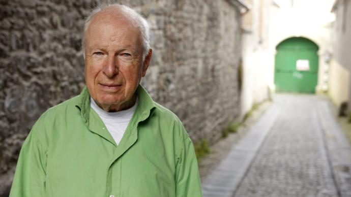 Commemorative | Chinese Dramatist Remembers Peter Brook: He Opened Up Space for Chinese Drama