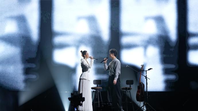 Singer Li Jian wrote in People's Daily: A good song expresses what we think in our hearts