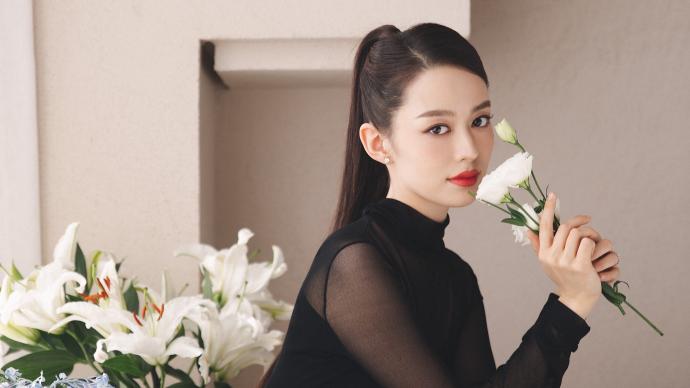 In Shanghai's first solo concert, Gina Alice wants to sleep in Wonderland