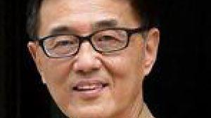 The well-known screenwriter Ni Zhen passed away. He once collaborated with Zhang Yimou on "Raise the Red Lantern"