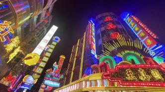 Take a night tour on the Yellow River Road and tell your own story of flowers