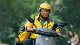 "Mid-life crisis track veteran" Xu Zheng talks about "Reverse Life": Blessings to ordinary people