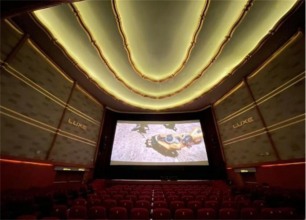 The Daguangming Cinema has completed its renovations, marking the opening of the LUXE theater for the Hiroshi Ishikawa Film Festival.