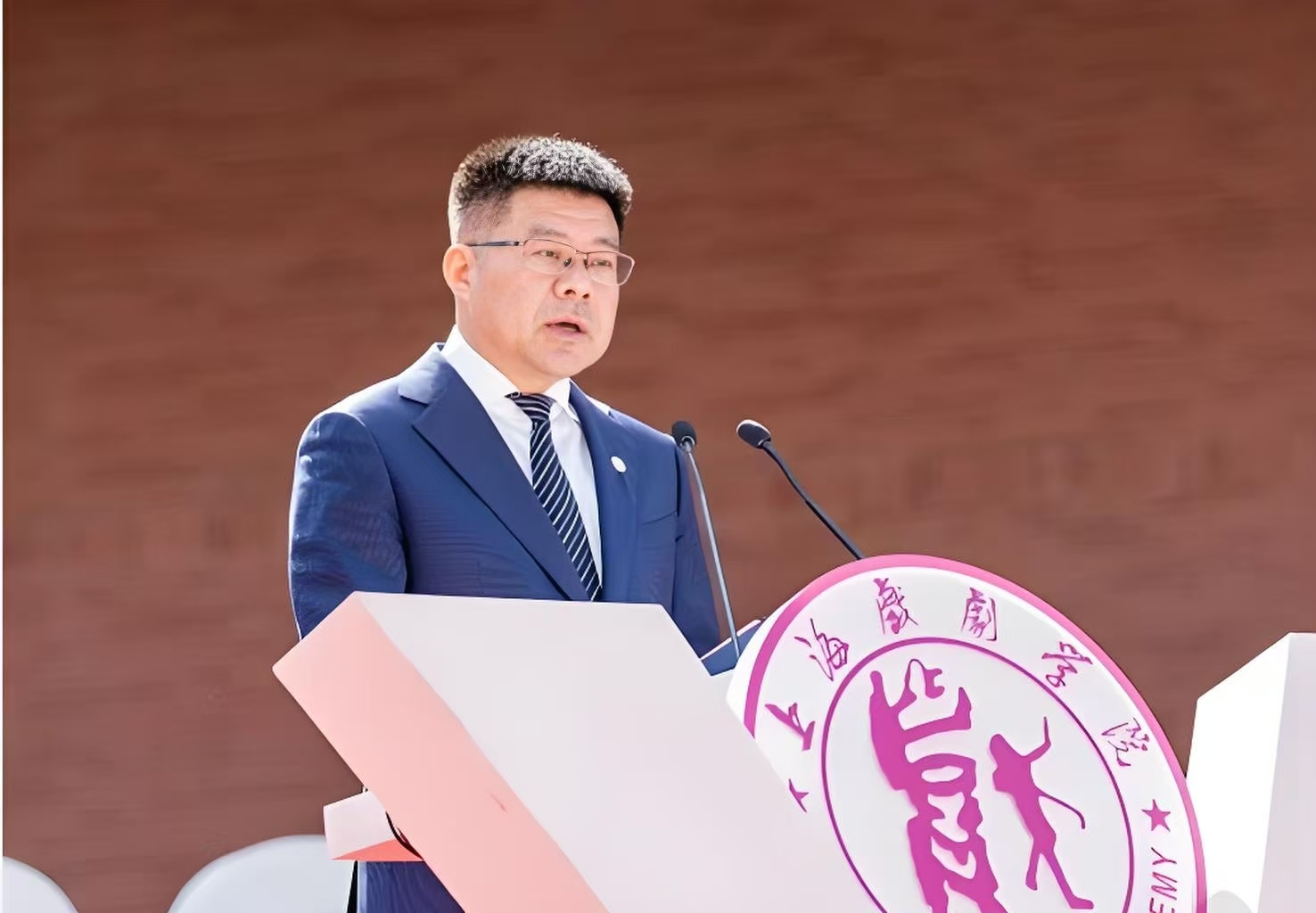 Exclusive Interview | Huang Changyong, President of Shanghai Theatre Academy: Market competition is the most effective way to achieve high-quality short plays