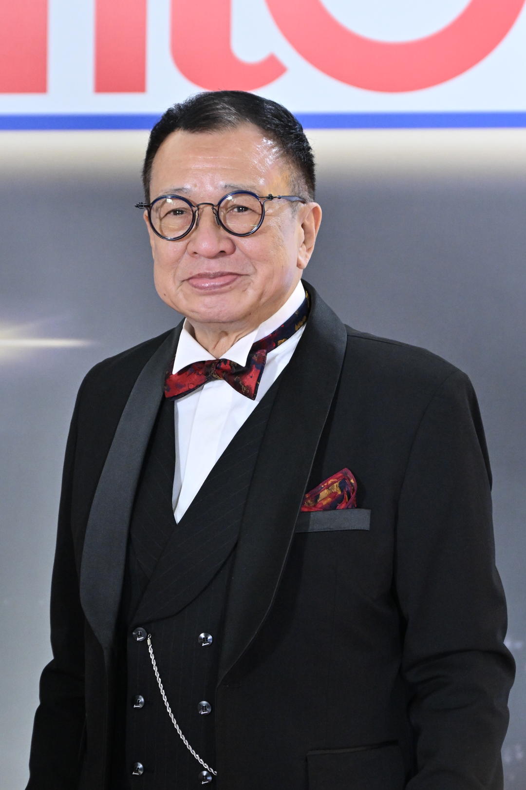 Hui Siu-hung's family issued an obituary stating that the funeral will be simple and all condolence money will be donated to the "Children's Cancer Foundation".