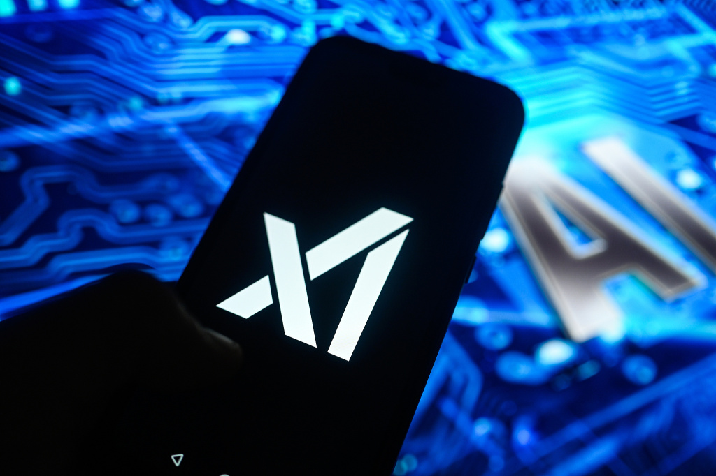 Musk Eyes Tesla Cash to Fuel xAI Expansion