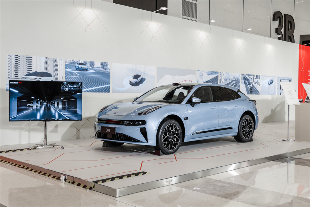 Zeekr Unveils Qianli Haohan Full Parking-to-Parking Drive