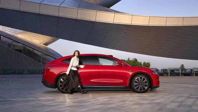 ZhiJie R7 Coupe SUV Launches Under Hongmeng Zhixing