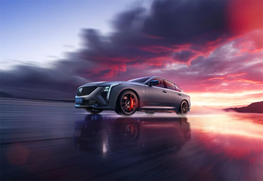 Guangzhou Auto Show | Cadillac's all-new CT5 rolls out fully modified, providing a powerful foundation for young people's first rear-wheel-drive car.