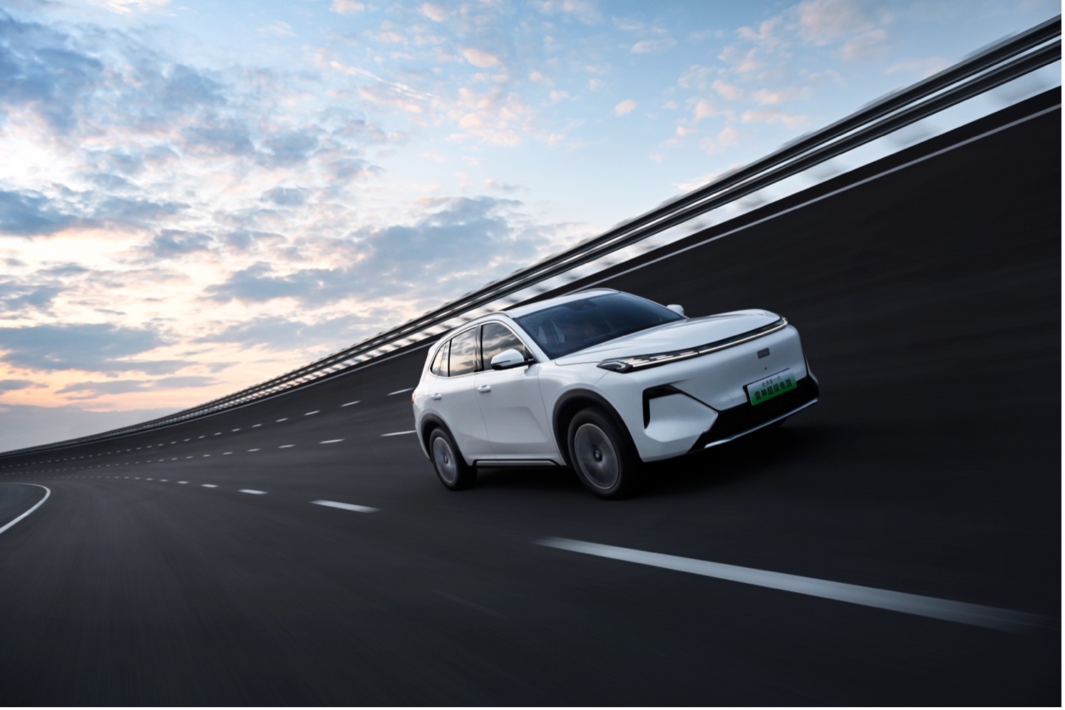 Geely has launched a new generation of global super hybrid electric vehicles.