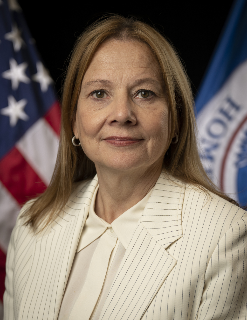 GM CEO Mary Barra sells 40% of her GM stock
