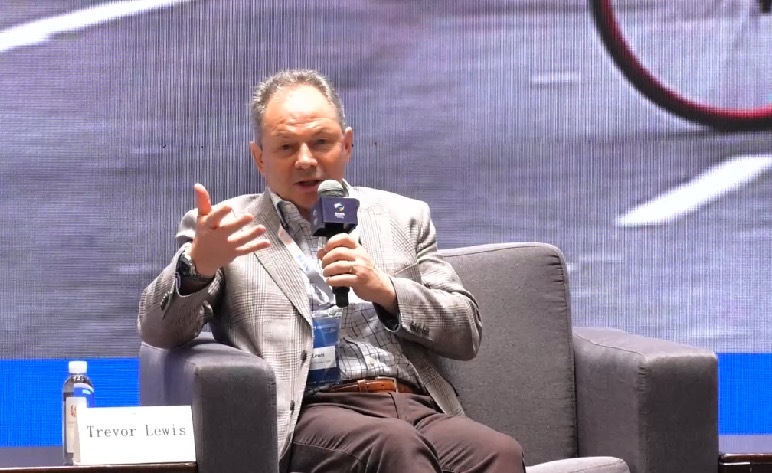 Diplomats from many countries appeared at the 2025 China Automotive Chongqing Forum and advised Chinese automakers to patiently build their brands