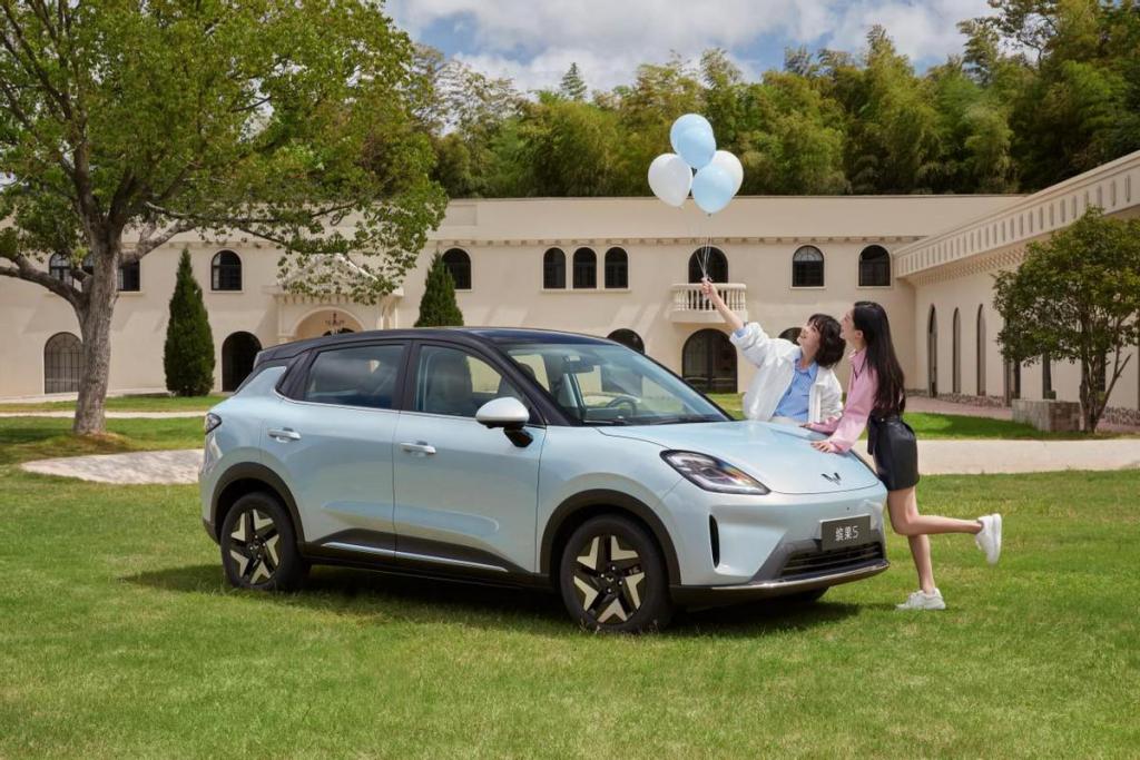 Bingo S makes its global debut, SAIC-GM-Wuling continues to focus on "scenario-based car manufacturing"