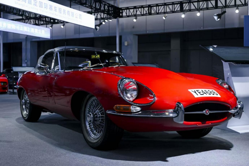 Opportunities in China | "The World's Most Beautiful Car" Debuts at the CIIE; Li Xinyin: "Classic Cars" represent a Blue Ocean Market in China