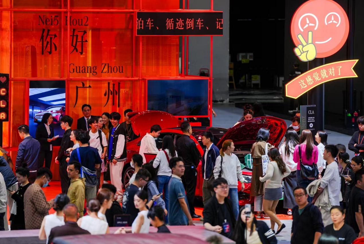 The Transformation Path of Luxury Brands: Duan Jianjun Discusses Mercedes-Benz's "Wisdom of Balance"