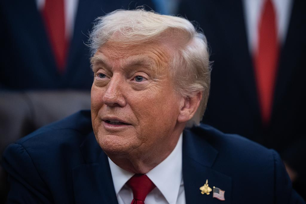 Trump Orders 25% Tariff on Medium and Heavy Trucks