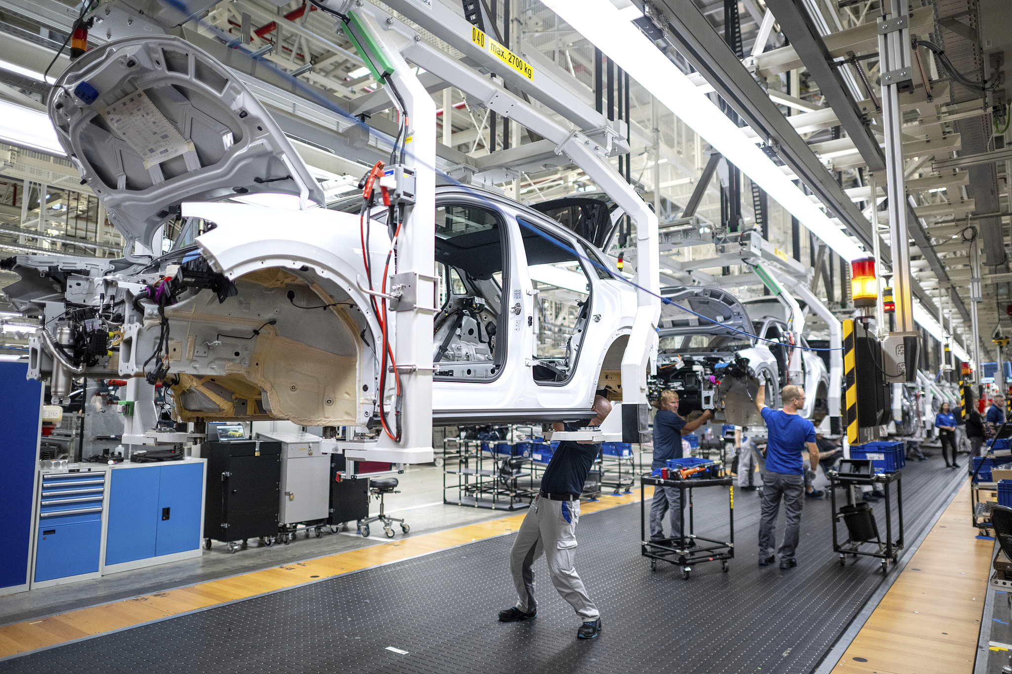 German carmakers face intensifying competition from China