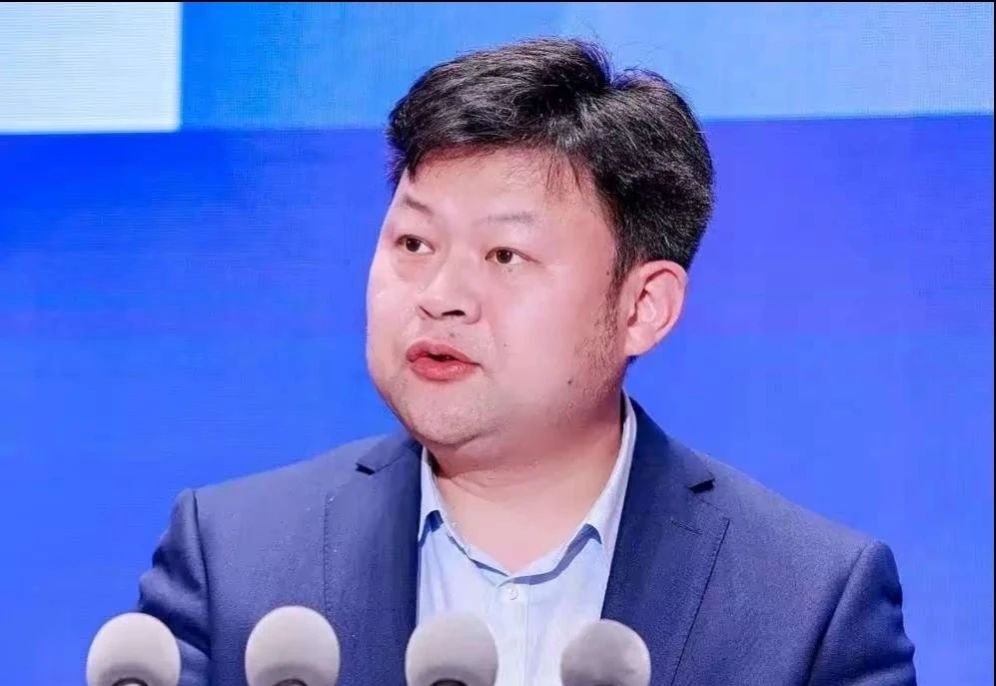 46-year-old Zhou Feng was promoted to deputy general manager and member of the standing committee of the Party Committee of Dongfeng Motor Group