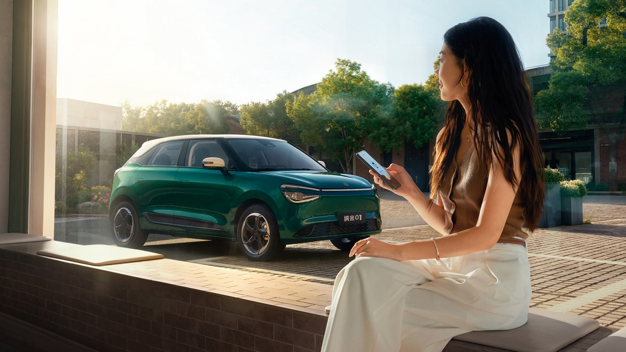 Dongfeng eπ Launches Two Models Toward Next 100,000 Sales