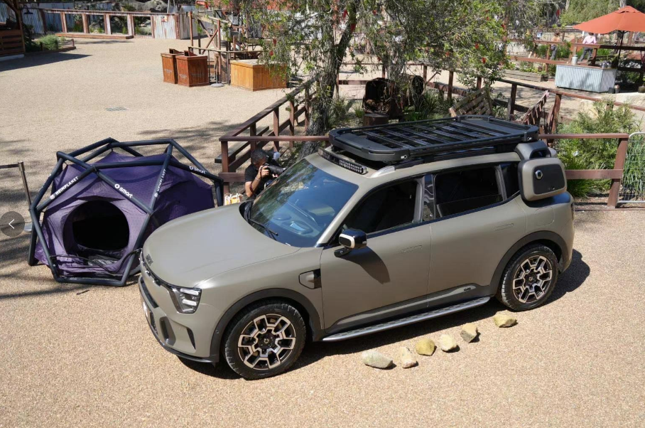 With a wheelbase of 2900 millimeters, is smart returning to the mainstream or just floundering aimlessly?