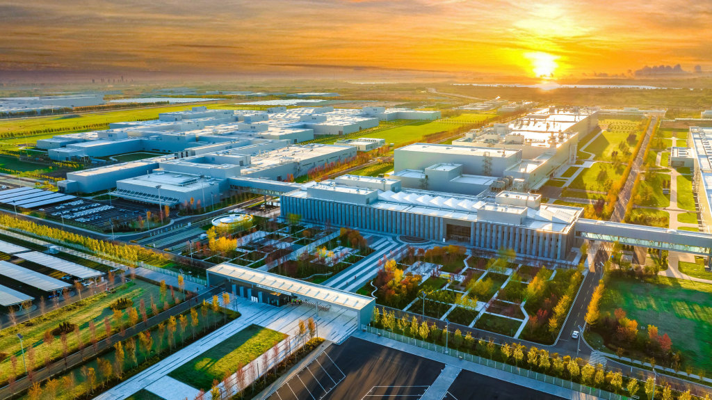 BMW Group announced its latest emissions reduction targets for 2035, accelerating its progress toward its 2050 "net zero" vision.