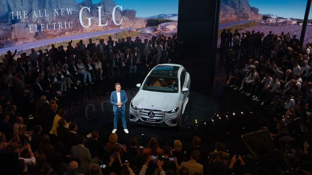 Gessen reveals the all-new Mercedes-Benz GLC: embracing the electric era with a warm "welcome home"