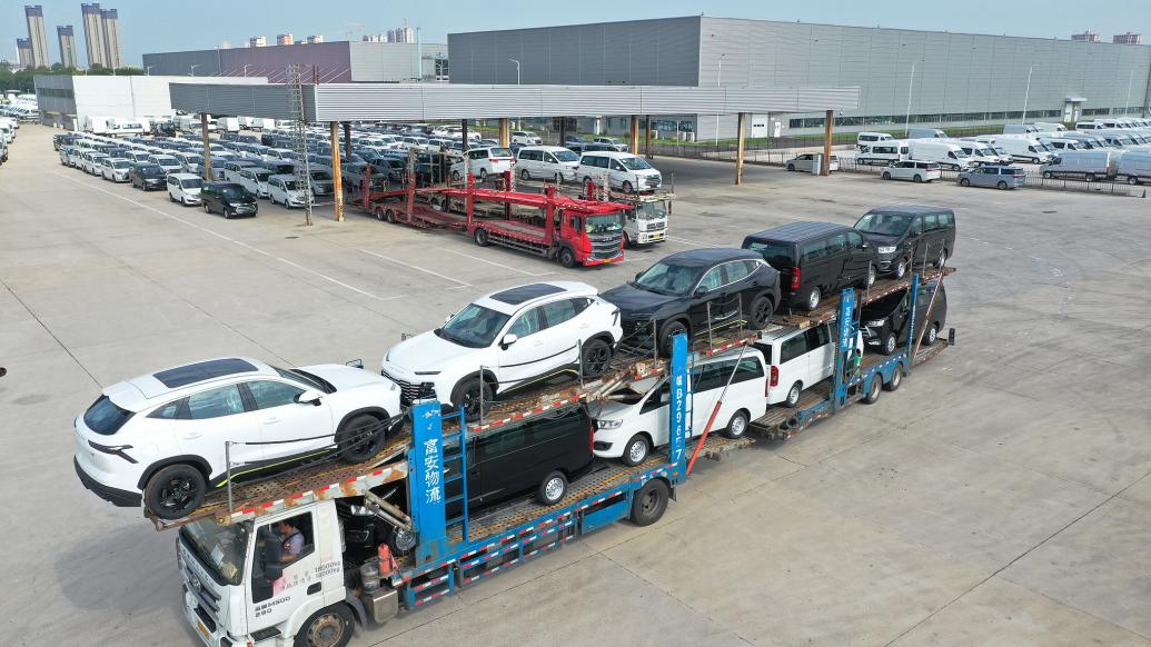 In September, the differentiation between new energy vehicles and fuel vehicles intensified, with domestic brands achieving a retail market share of 63.5%.