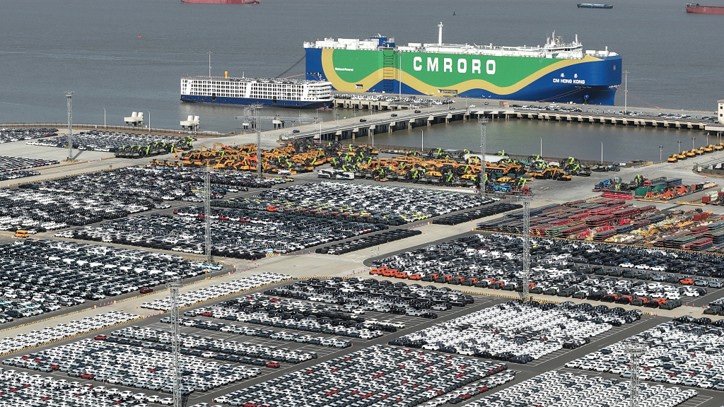 China Auto Exports Top 700,000 Units in November