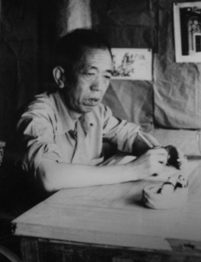 Gao Xiaosheng wrote in the former residence in 1980, photo by Tang Xiyong