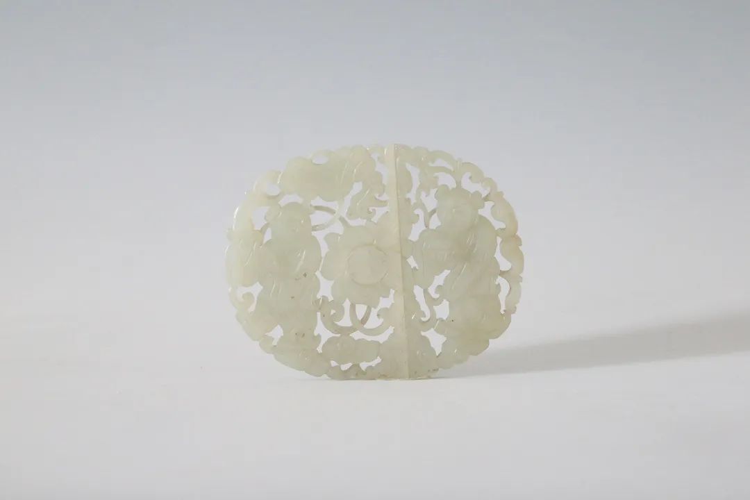 Ming Hehe Erxian Jade Belt Buckle Collection of Hangzhou Museum
